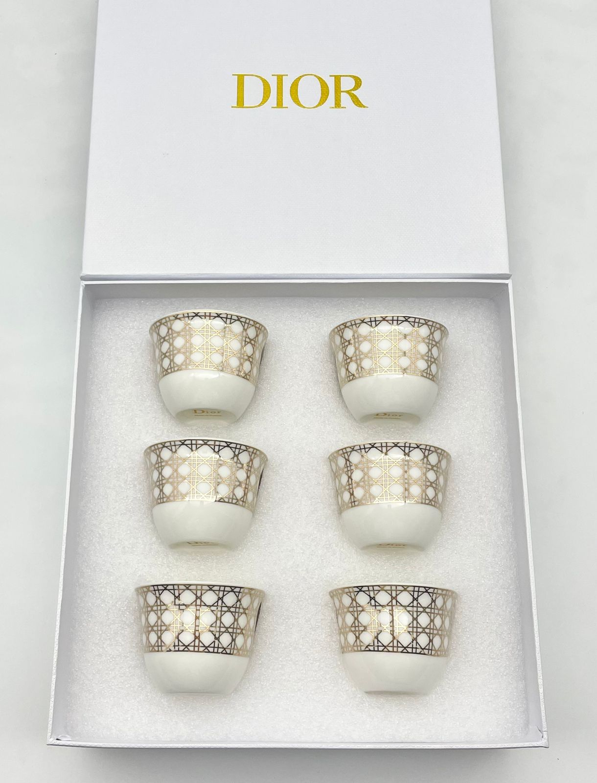 Dior Arabic coffee set available in two colors